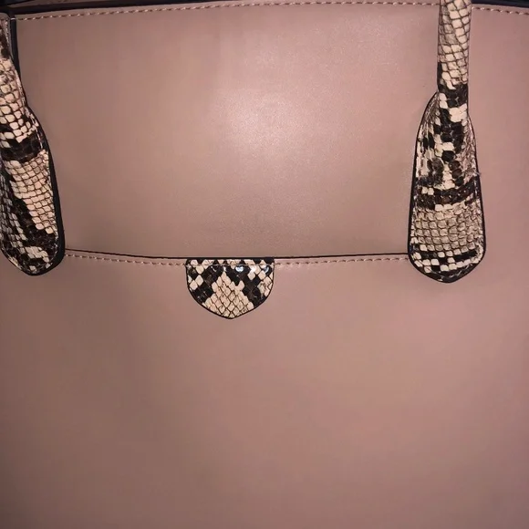 A New Day Bag - Picture 6 of 14